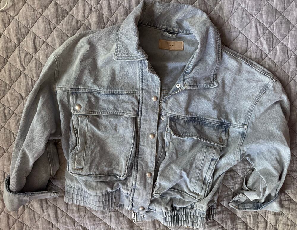 BlankNYC Denim Jean Bomber Jacket Women’s Medium